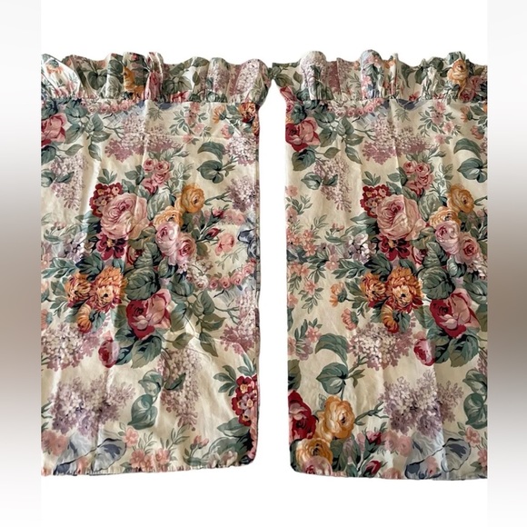 Ralph Lauren Allison 2 Standard Ruffled Pillowcases - Picture 4 of 8